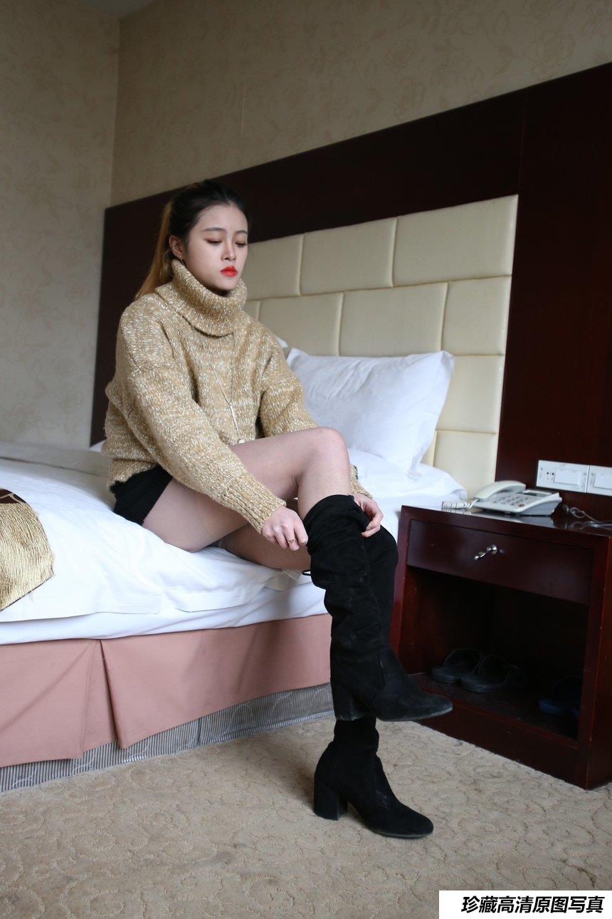 袜涩写真 VOL.074 学妹室内模拍 第二季 [48P／150MB]