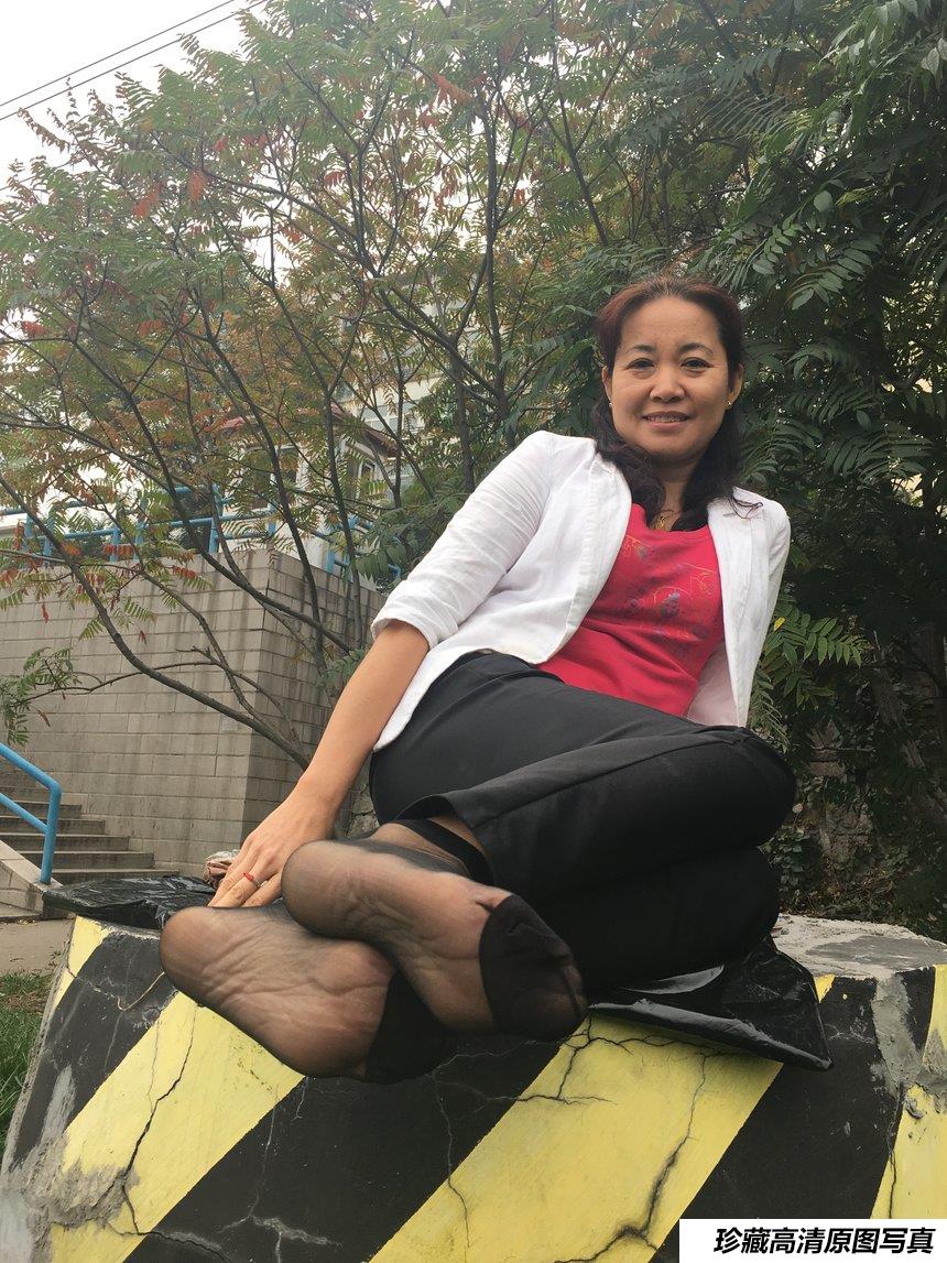 学妹校园寝室短丝系列016期 白美玲[65P／193MB]