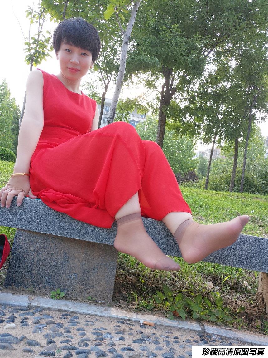 学妹校园寝室短丝系列022期 冯婷[98P／520MB]