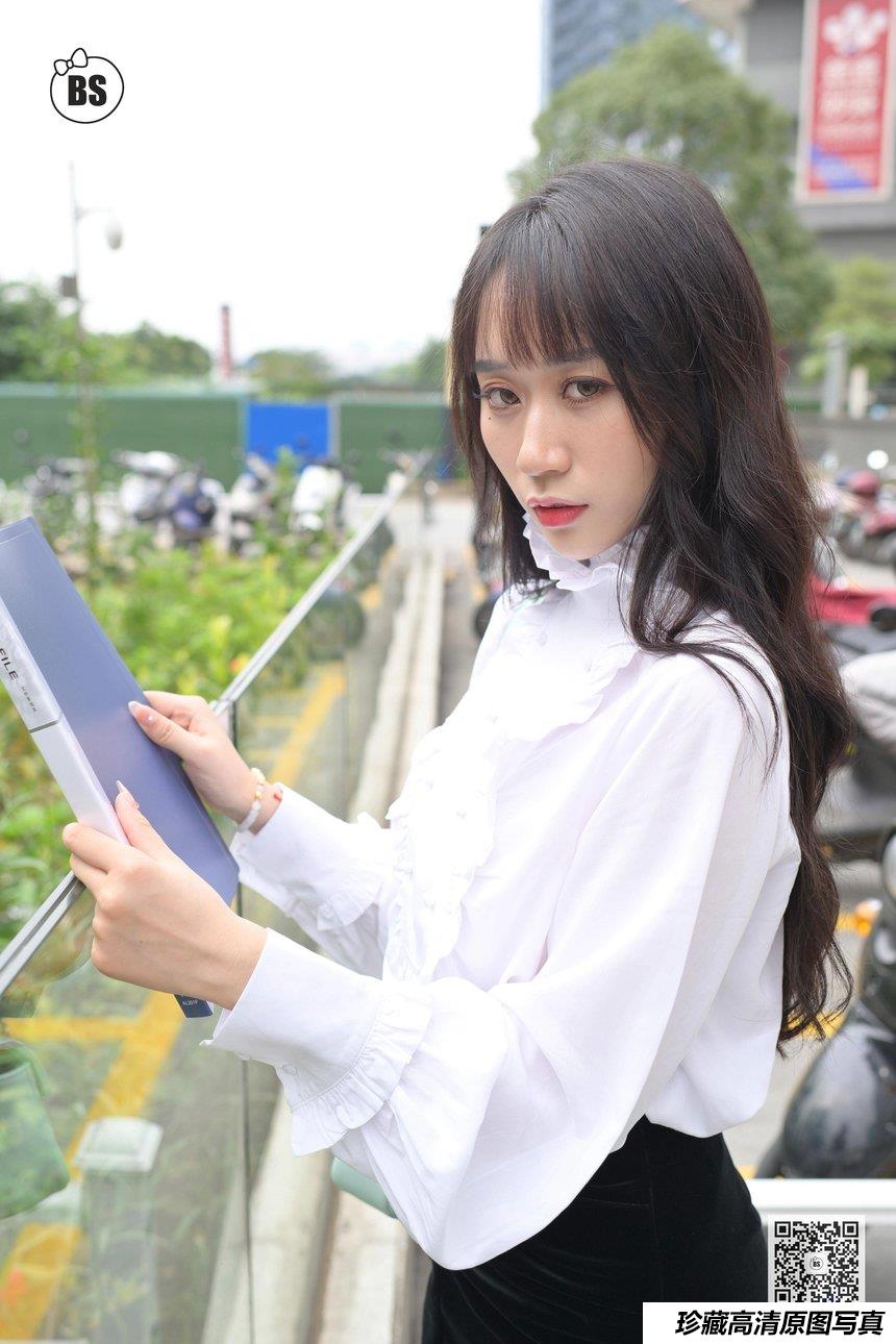 我丝你想 MX007 美西 公交车站奇遇记2 [71P-79MB]