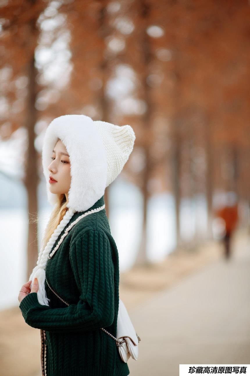 [YITUYU艺图语]2022.03.10 秋末 龙雪[22+1P／240MB]