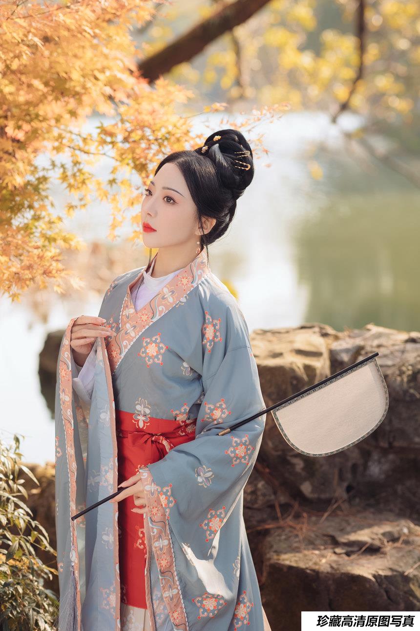 [YITUYU艺图语]2022.03.10 踏枫行 是真的南渊[29+1P／271MB]