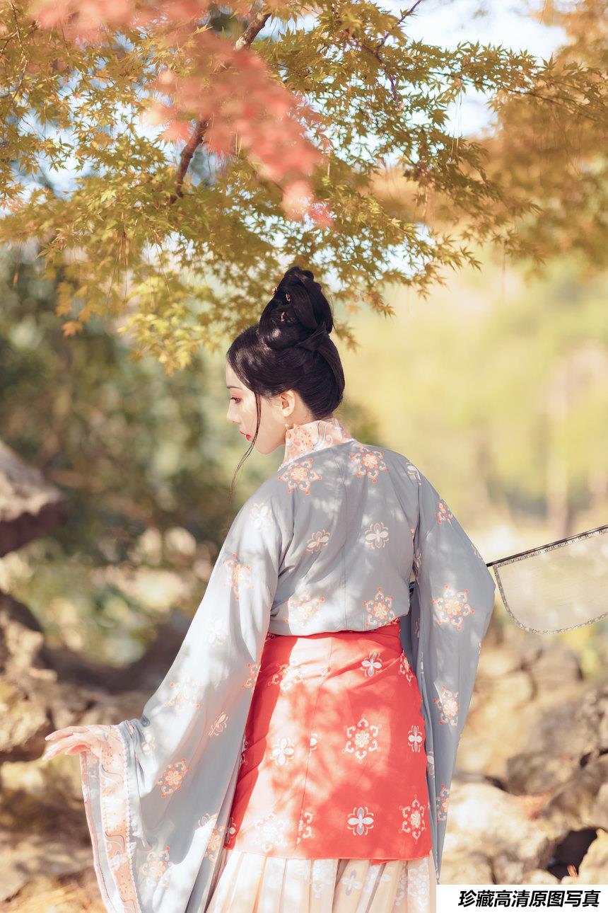 [YITUYU艺图语]2022.03.10 踏枫行 是真的南渊[29+1P／271MB]