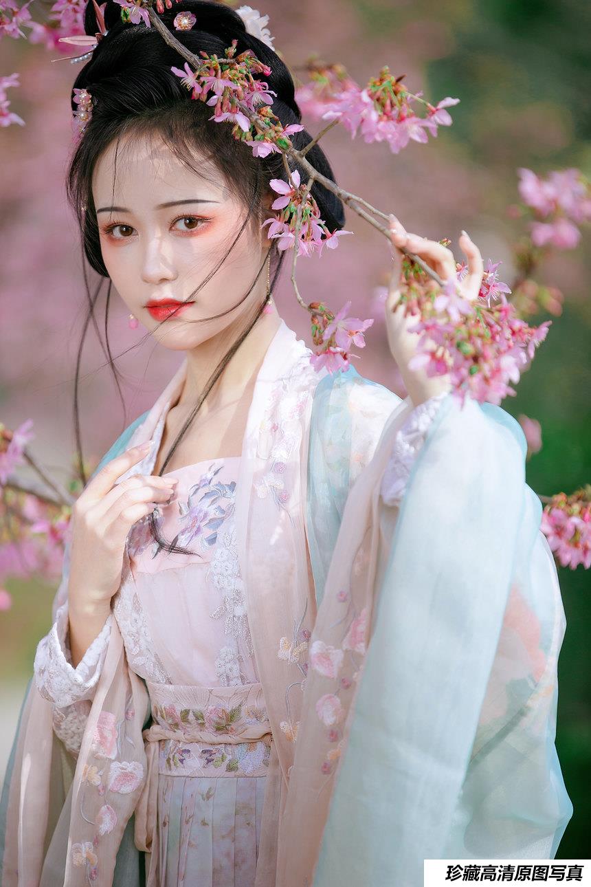 [YITUYU艺图语]2022.03.11 春樱 梨一依[21+1P／287MB]