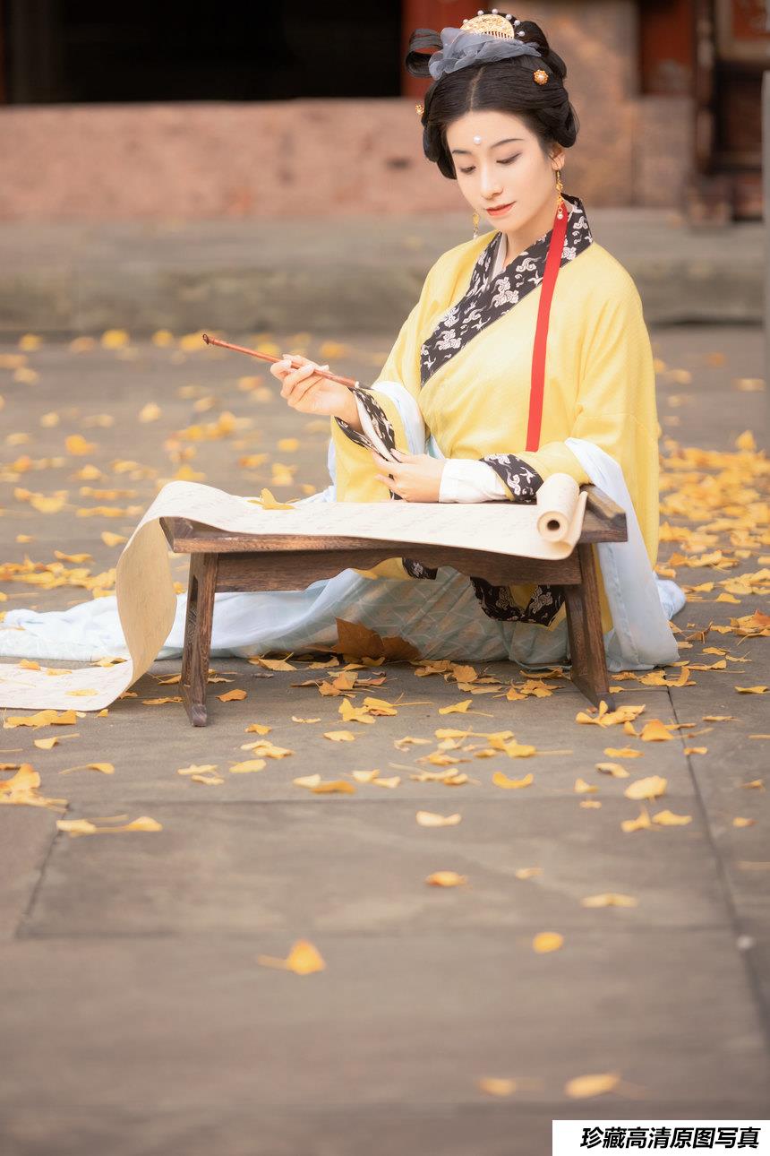 [YITUYU艺图语]2022.03.11 离思 小清菡呀[28+1P／238MB]