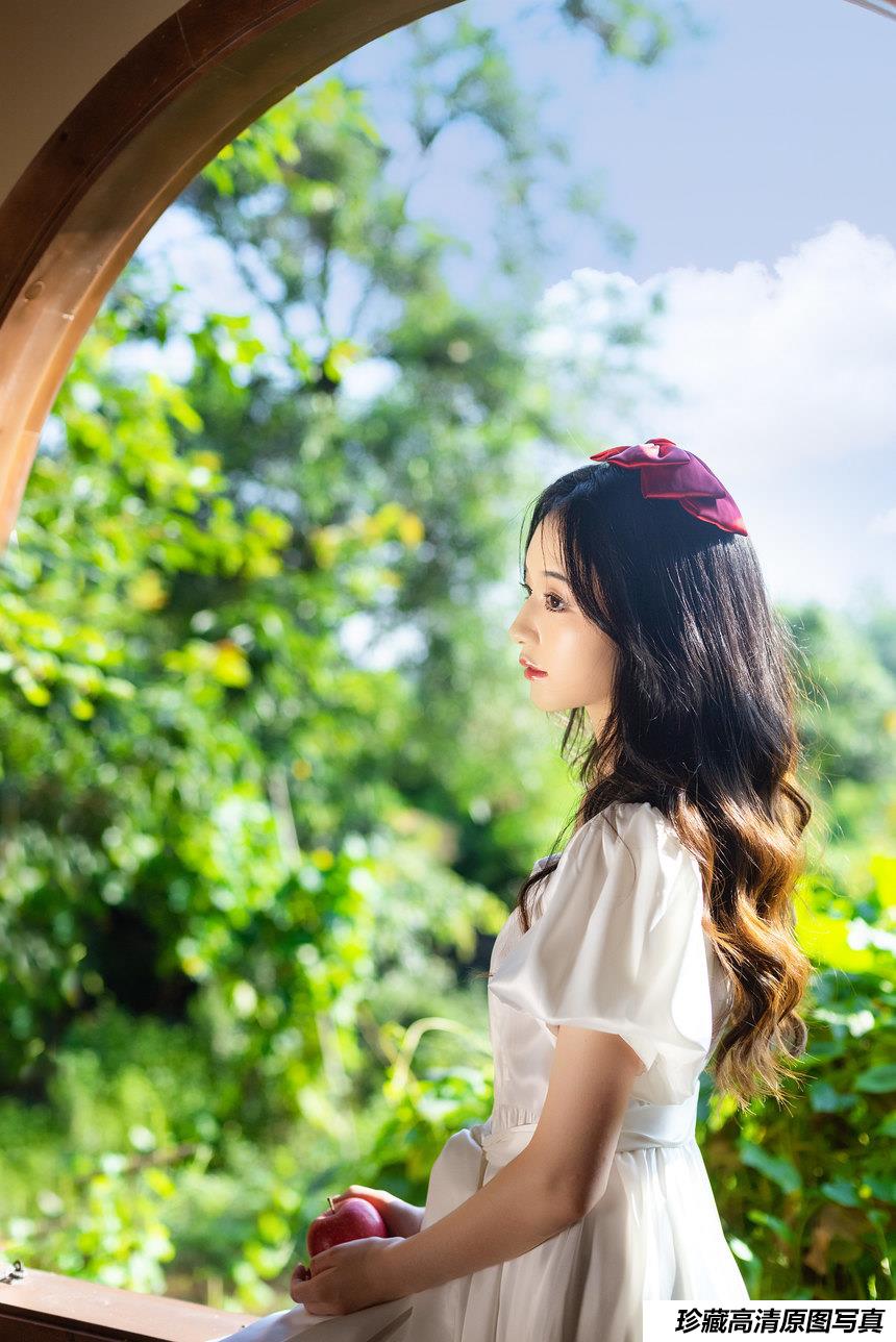 [YITUYU艺图语]2022.03.09 在逃白雪公主 白雪[26+1P／126MB]