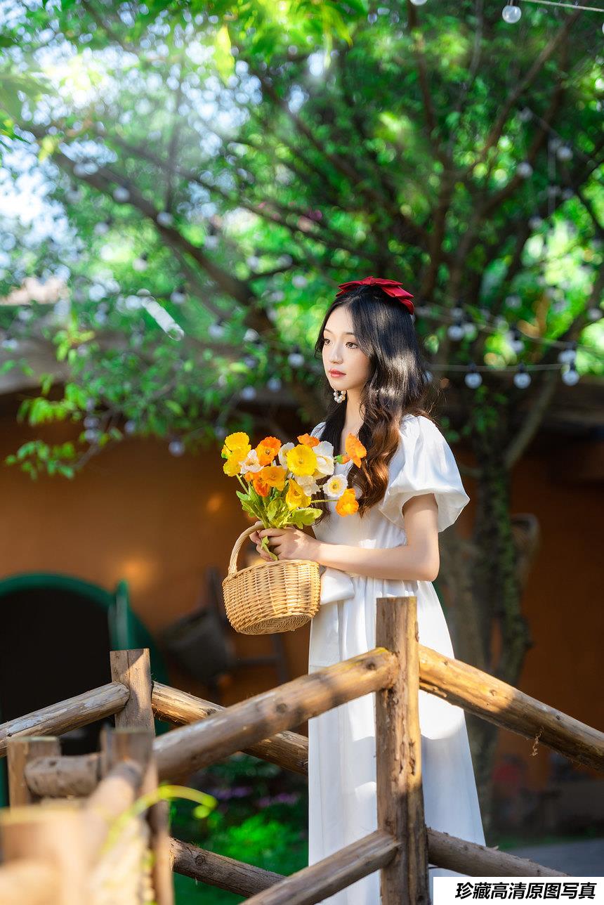 [YITUYU艺图语]2022.03.09 在逃白雪公主 白雪[26+1P／126MB]