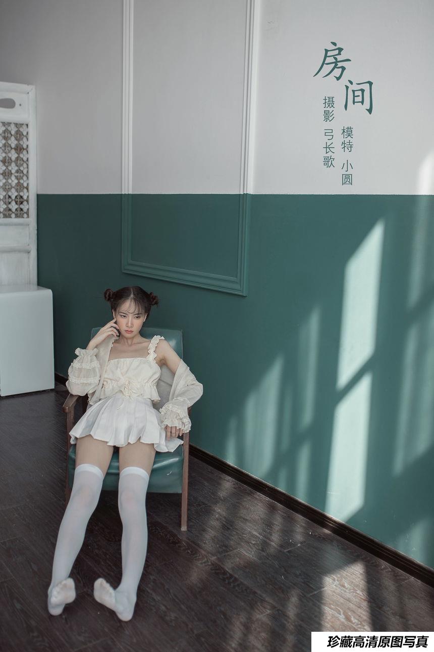 [YITUYU艺图语]2022.03.10 房间 小圆呐[23+1P／155MB]