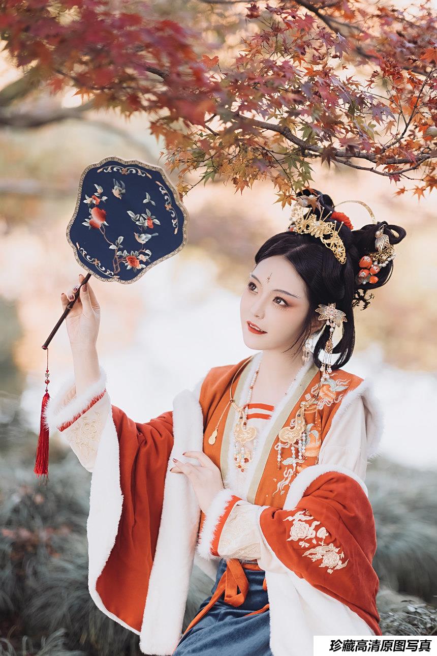 [YITUYU艺图语]2022.03.08 丹枫秋思 璐璐haley[28+1P／277MB]