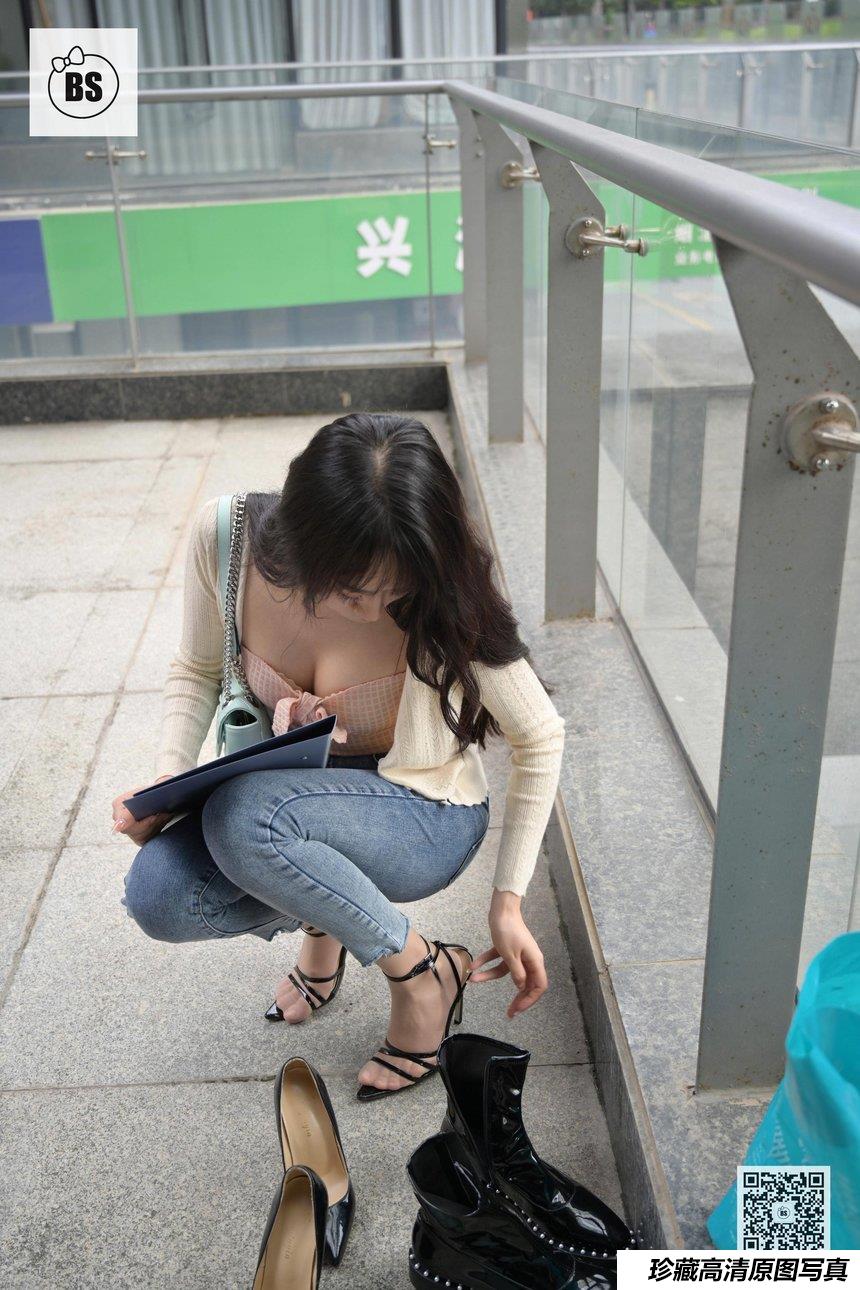 我丝你想 MX009 美西 公交车站奇遇记4 [74P-93MB]