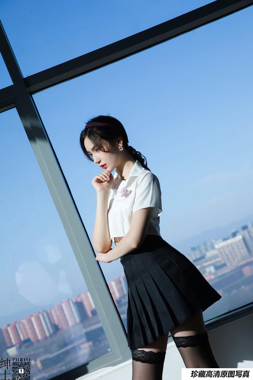 [绅士摄影] 2022.06.05 帕丽 No.229 [53P/355M]