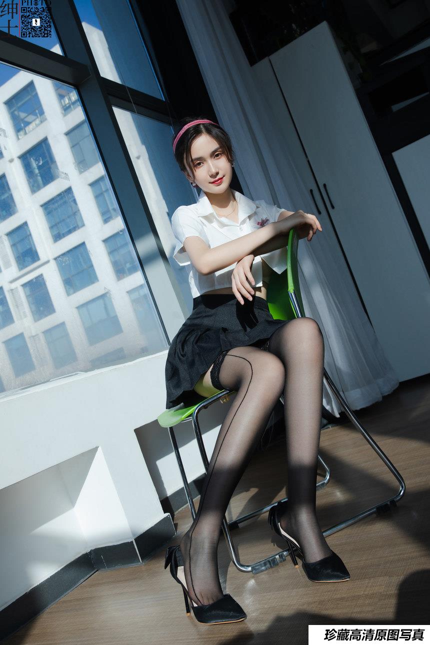 [绅士摄影] 2022.06.05 帕丽 No.229 [53P/355M]