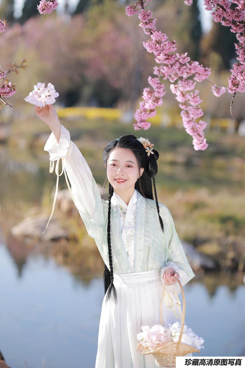 [YITUYU艺图语]2022.03.16 樱花 YunFleur[20+1P／52.2MB]