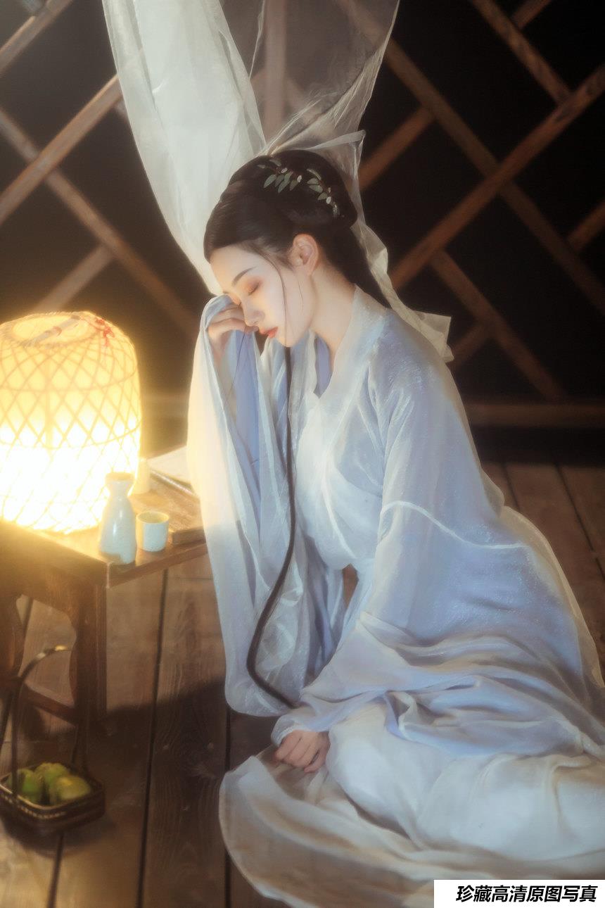 [YITUYU艺图语]2022.03.16 霜莲子 皮皮[21+1P／480MB]