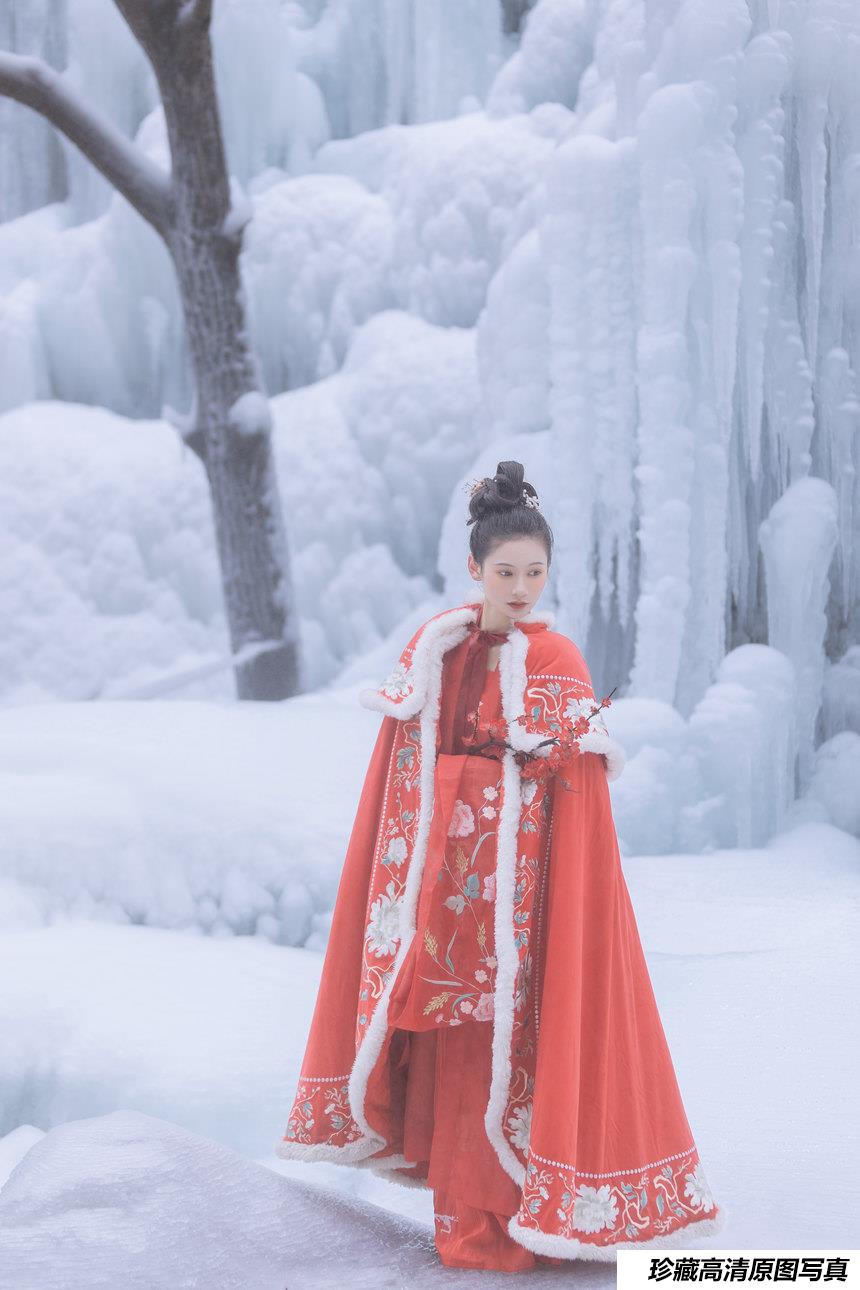 [YITUYU艺图语]2022.03.15 苍山暮雪 稀饭饭_禹莘[31+1P／249MB]