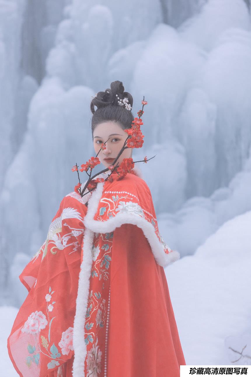 [YITUYU艺图语]2022.03.15 苍山暮雪 稀饭饭_禹莘[31+1P／249MB]