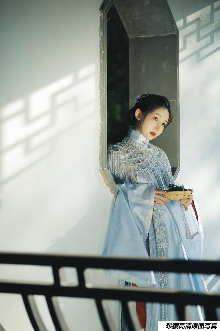 [YITUYU艺图语]2022.03.13 春去后 BunnyAroma[23+1P／349MB]