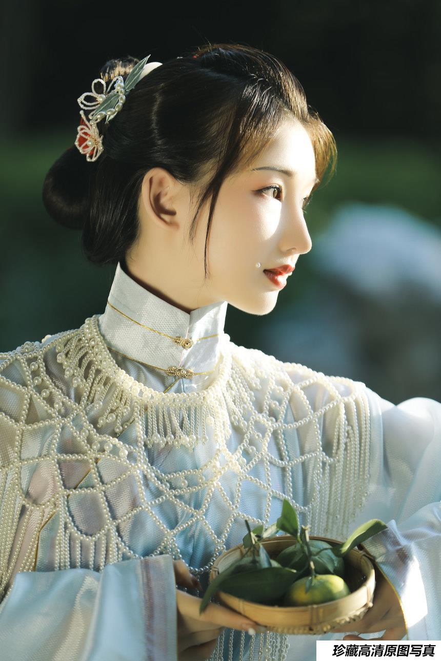 [YITUYU艺图语]2022.03.13 春去后 BunnyAroma[23+1P／349MB]