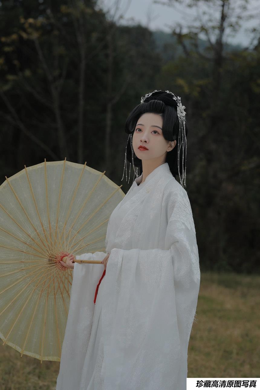 [YITUYU艺图语]2022.03.13 白衣 YunFleur[21+1P／59.9MB]