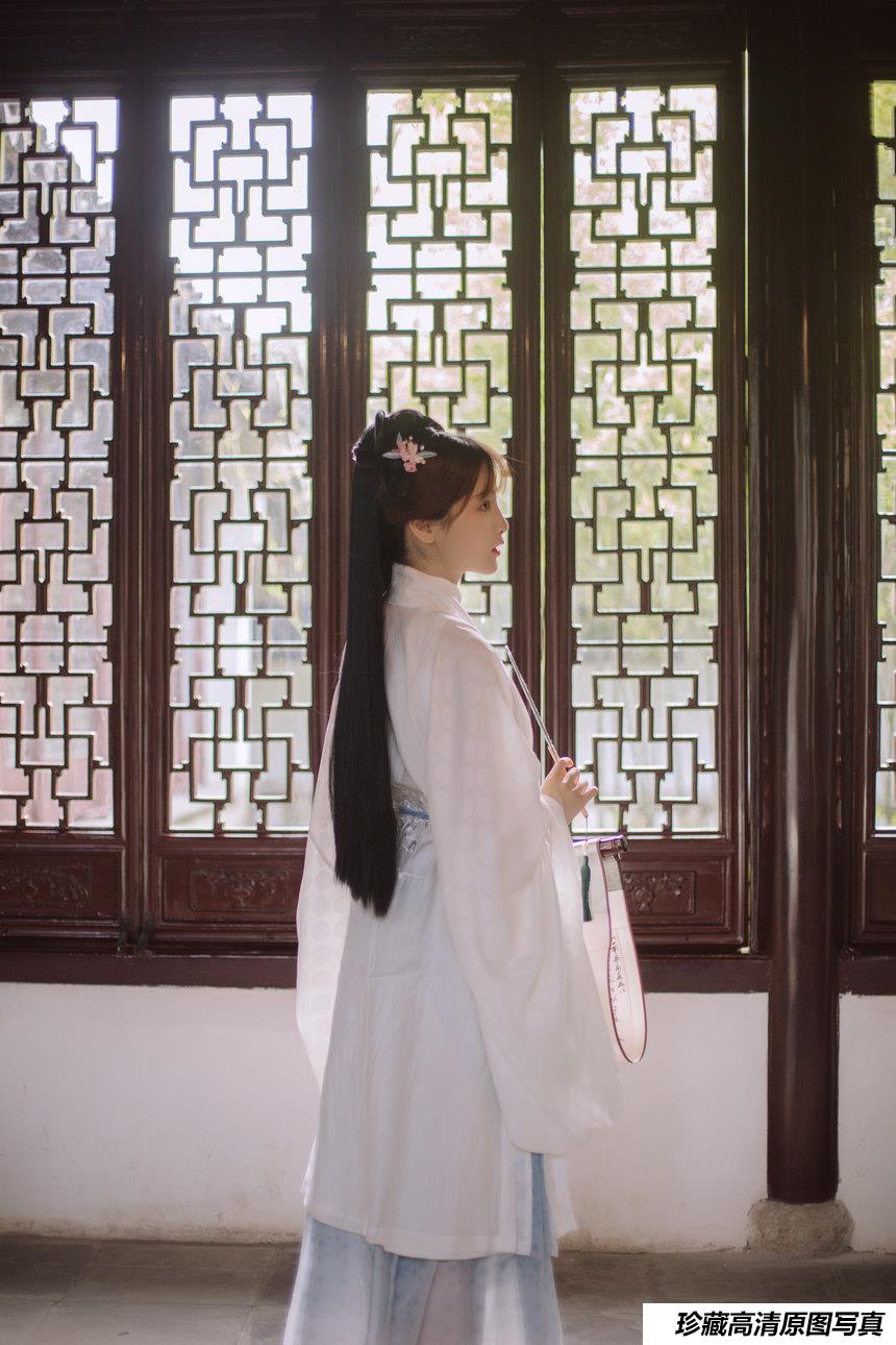 [YITUYU艺图语]2022.03.20 消暑记 我是金儿呀[26+1P／170MB]