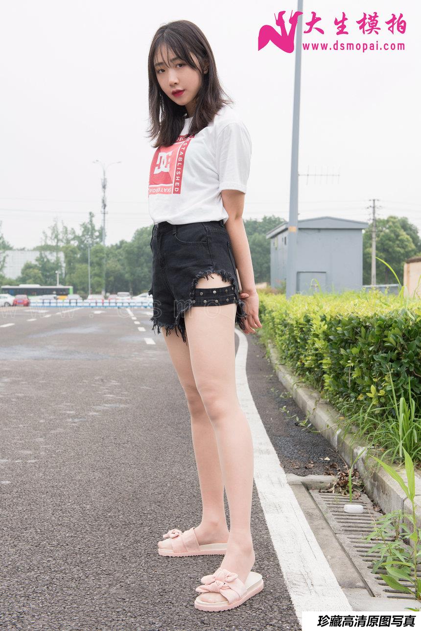 大生模拍 No.136 珠珠 压马路的肉丝腿 [36P1v335MB]