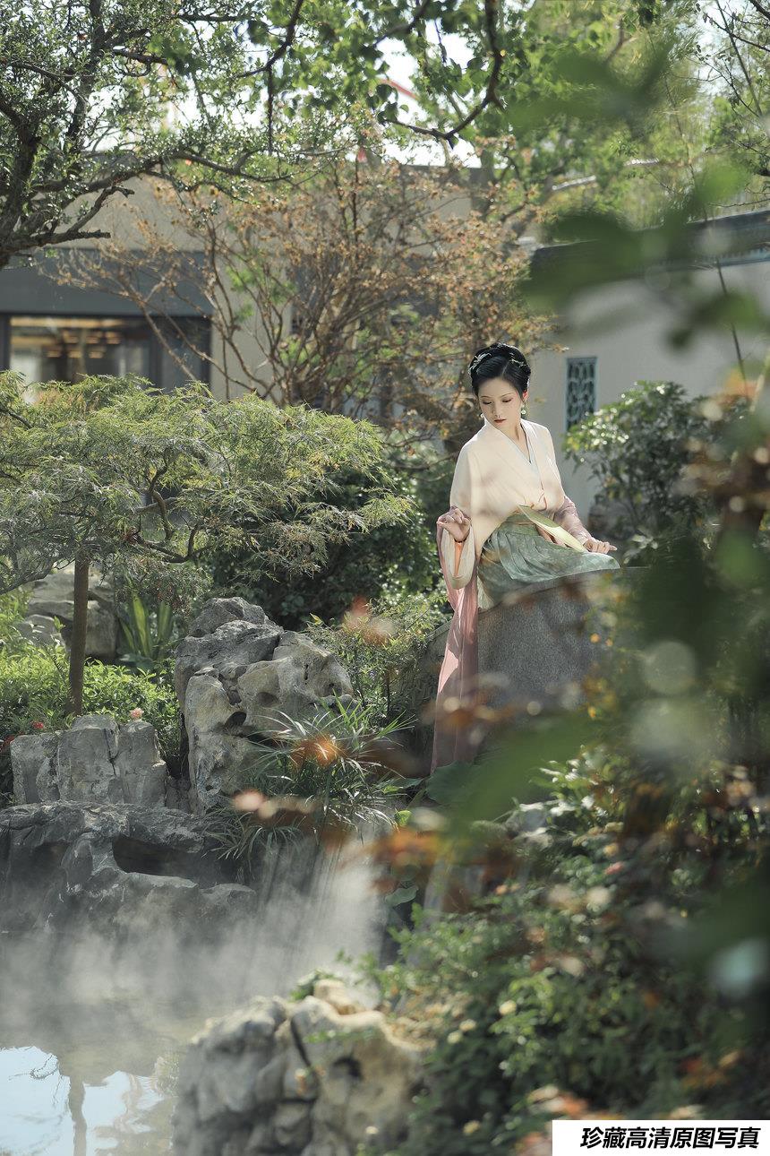 [YITUYU艺图语]2022.03.20 青团 官官[20+1P／404MB]