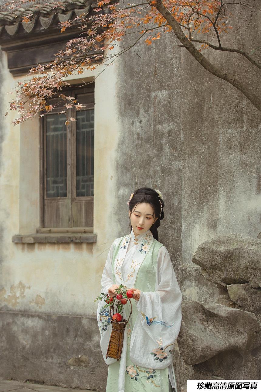 [YITUYU艺图语]2022.03.21 浮云吹作雪 有虎牙的腹黑酱[43+1P／259MB]