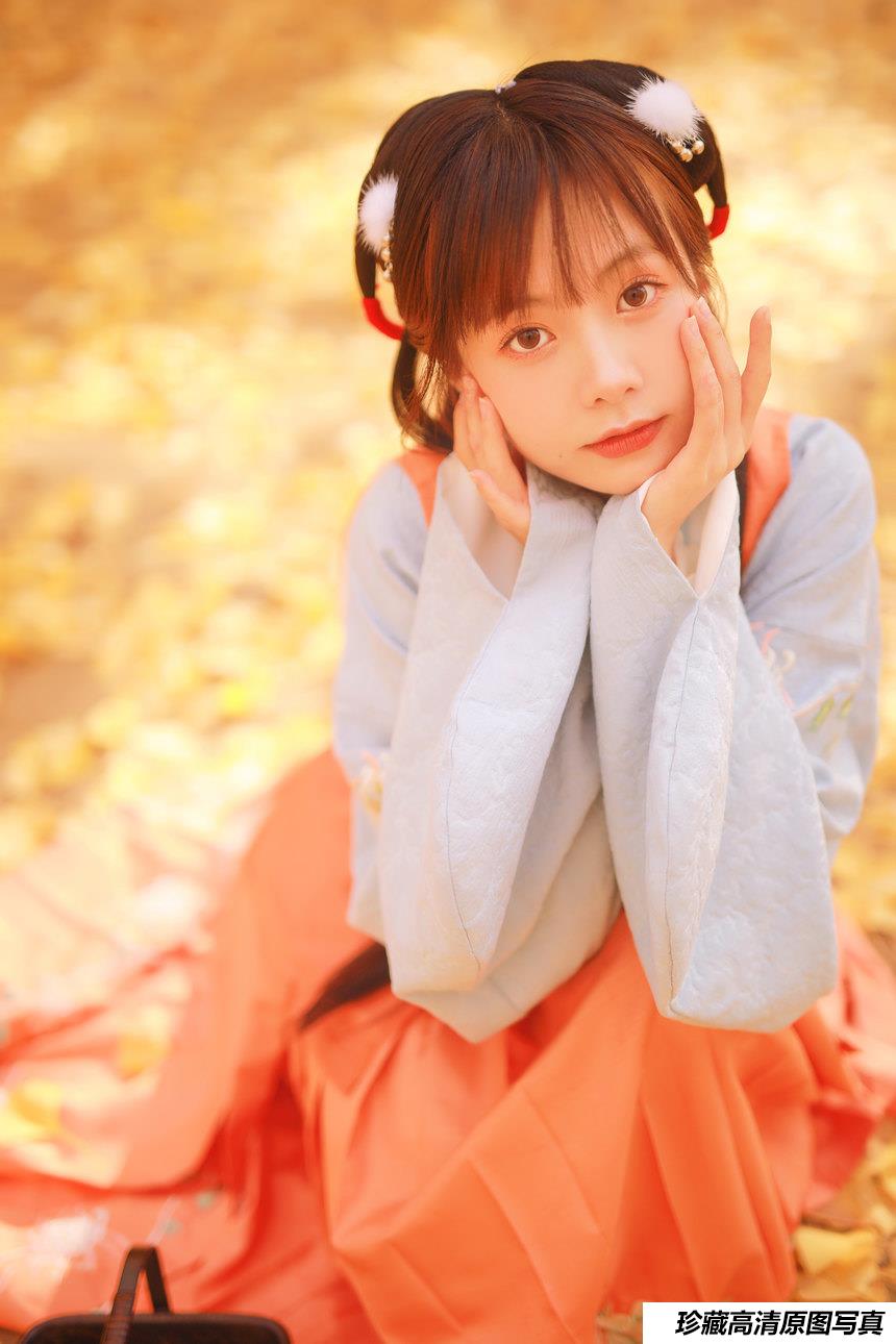 [YITUYU艺图语]2022.03.18 秋日暖阳 兜兜[30+1P／185MB]