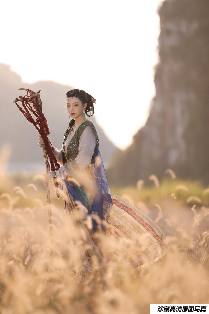 [YITUYU艺图语]2022.03.17 苗疆·祭司 芝芝琪[19+1P／318MB]