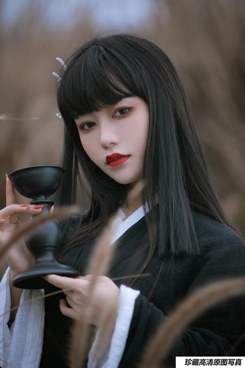 [YITUYU艺图语]2022.03.18 暗河 梨一依[22+1P／291MB]