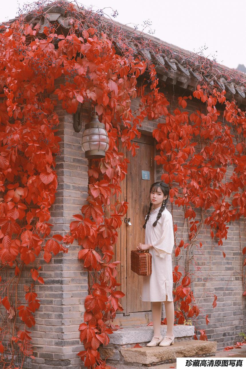 [YITUYU艺图语]2022.03.17 我与春风皆过客，你携秋水揽星河 一颗蒲桃树[30+1P／215MB]