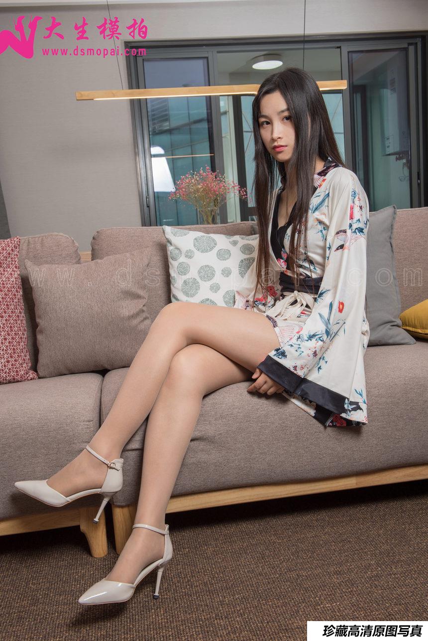 大生模拍 No.117 豆豆 樱花短裙 [47P1V371MB]