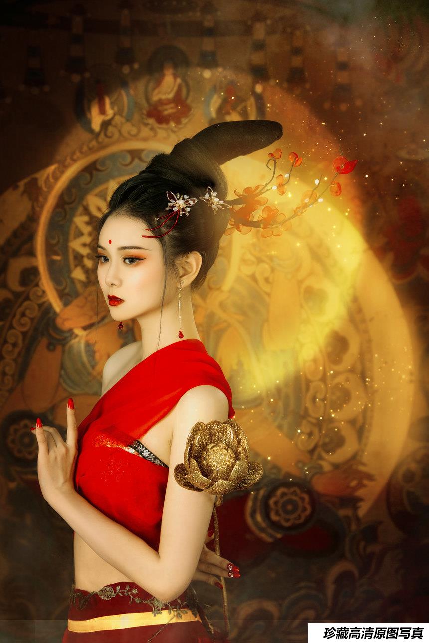 [YITUYU艺图语]2022.03.26 圣莲游 欣宝[21+1P／321MB]