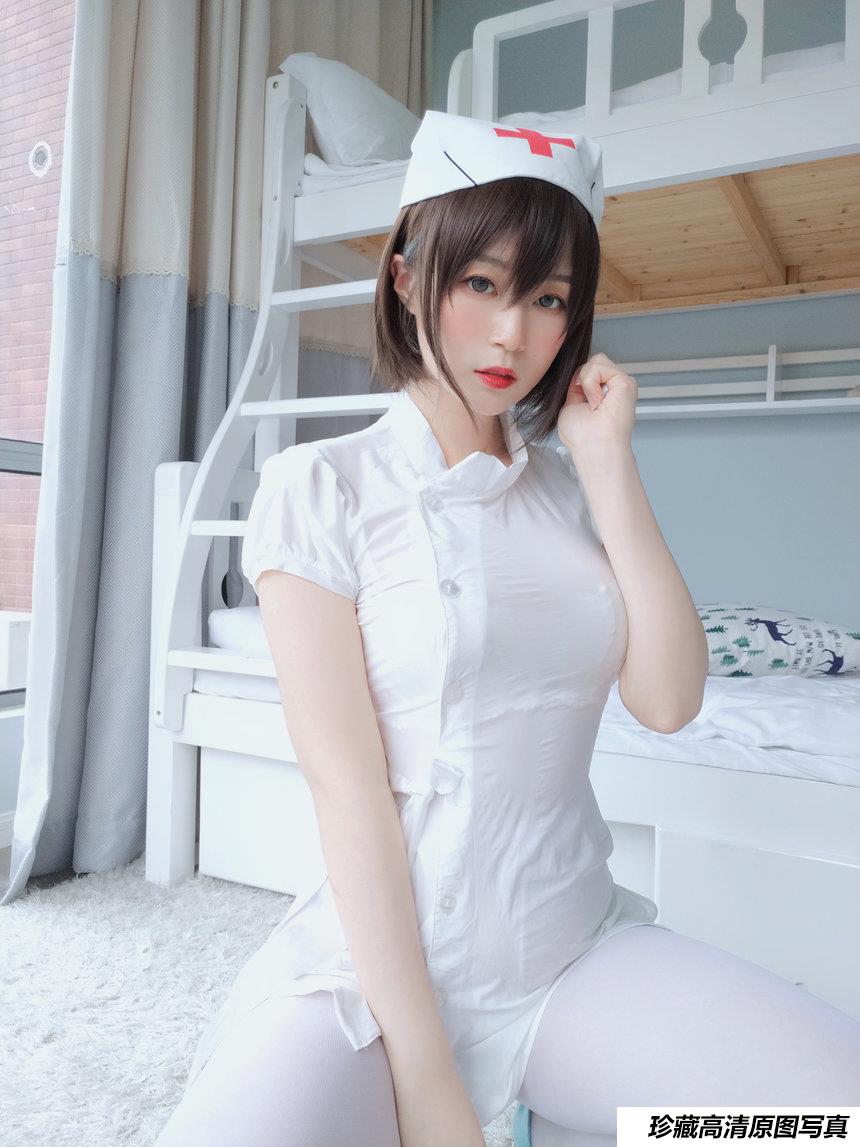 Coser小姐姐白银 - 白丝小护士 [51P4V-453MB]