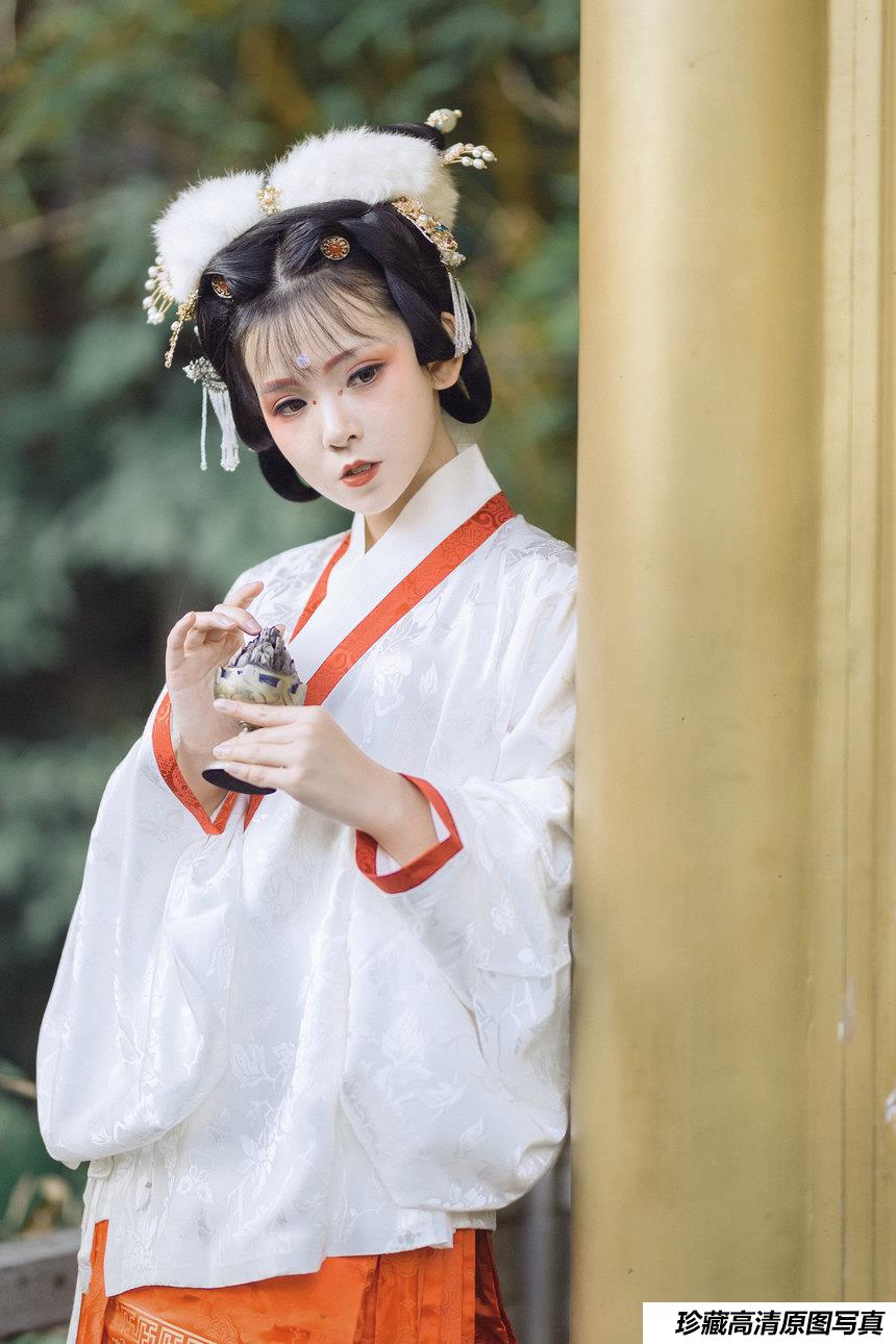 [YITUYU艺图语]2021.09.04 茕兔 悠然[31+1P／344MB]