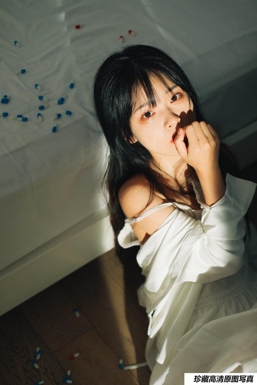 [YITUYU艺图语]2022.01.20 喜乐 悠然Hime[21+1P／451MB]