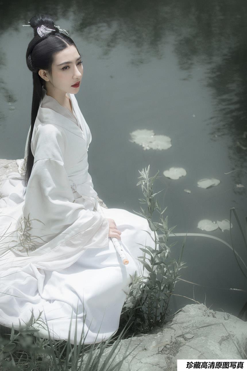 [YITUYU艺图语]2022.01.18 玉竹隐 唯宝[21+1P／665MB]