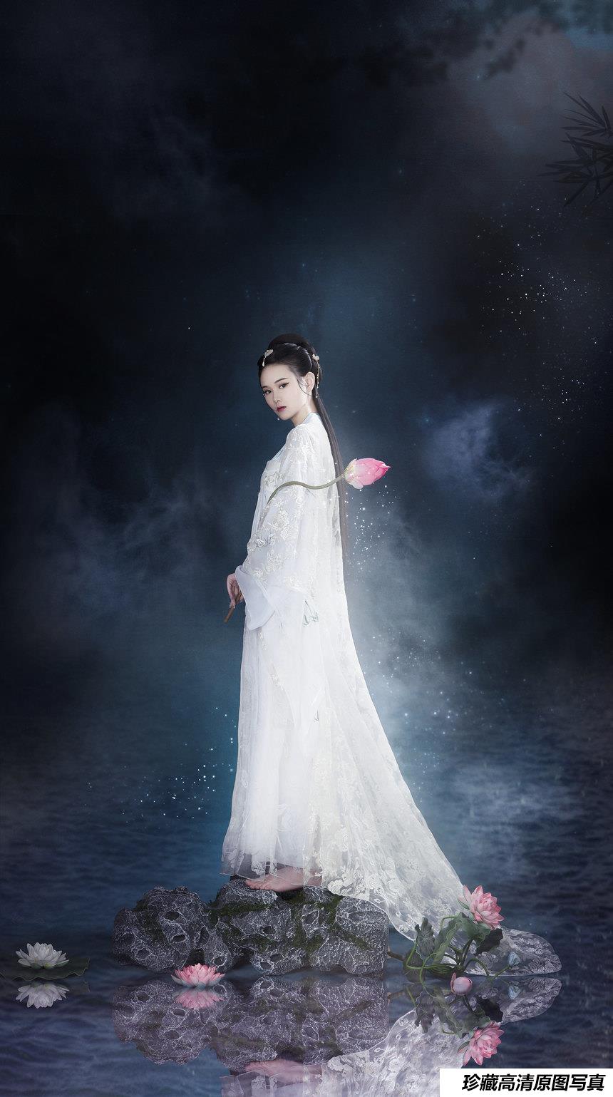 [YITUYU艺图语]2022.01.26 月中行 欣宝[21+1P／491MB]