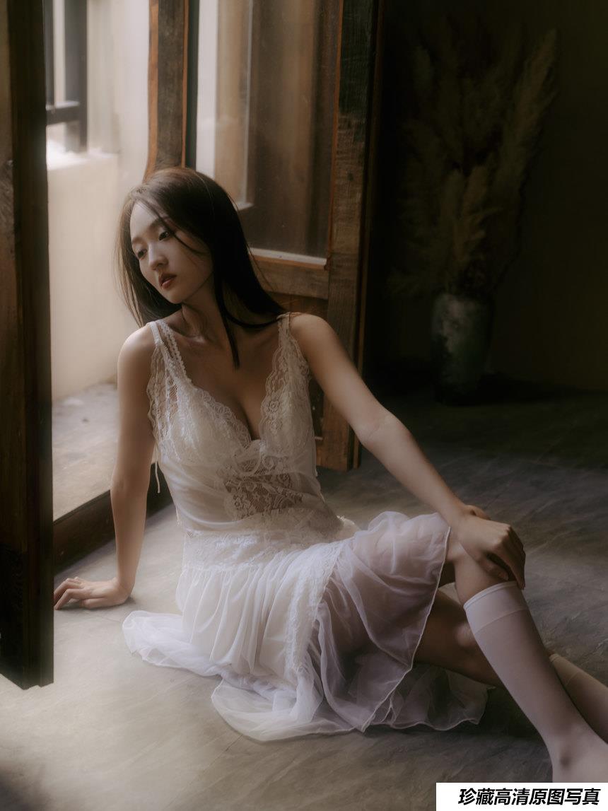 [YITUYU艺图语]2022.01.25 窗影阑珊的梦 陈年[43+1P／571MB]