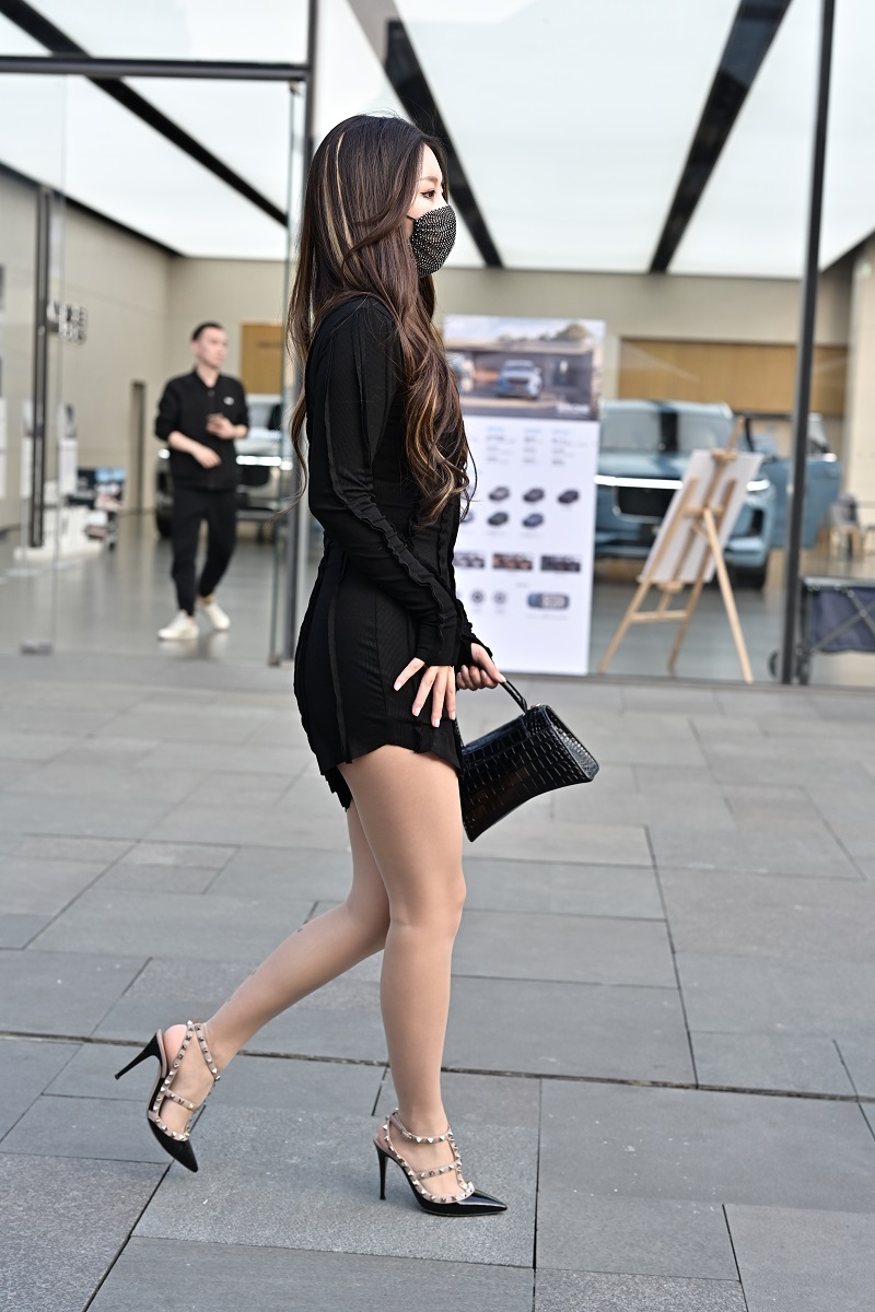 图片[3]-【街拍】高跟肉丝包臀裙美女-绅士图