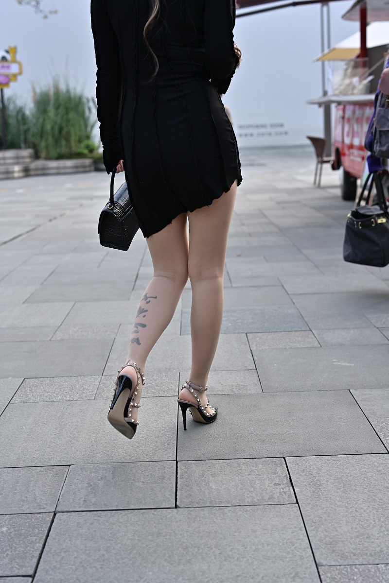 图片[4]-【街拍】高跟肉丝包臀裙美女-绅士图