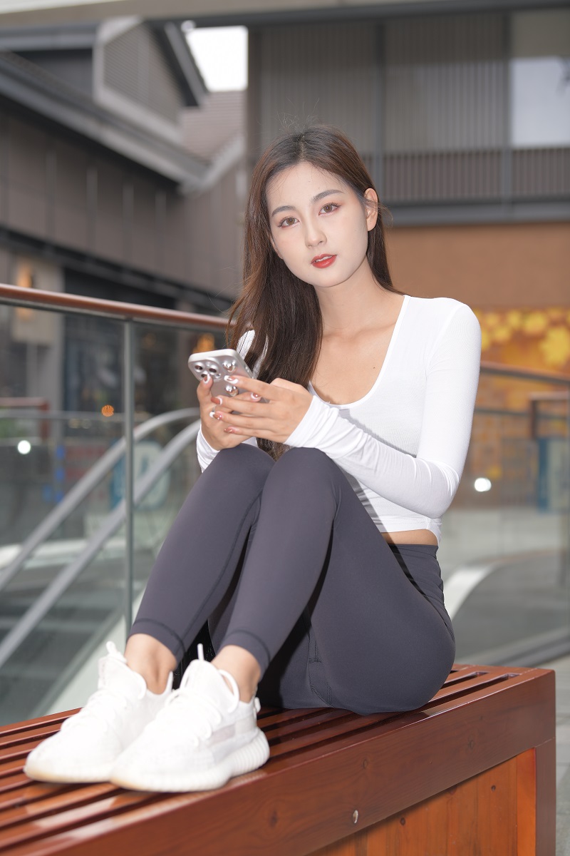 图片[3]-【街拍】一始街拍模拍作品 黑色瑜伽裤美眉-绅士图