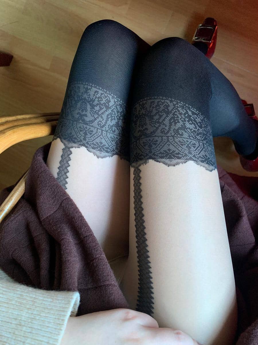 图片[2]-哈比丝袜美腿微博合集 二 [939P18V800M]-绅士图