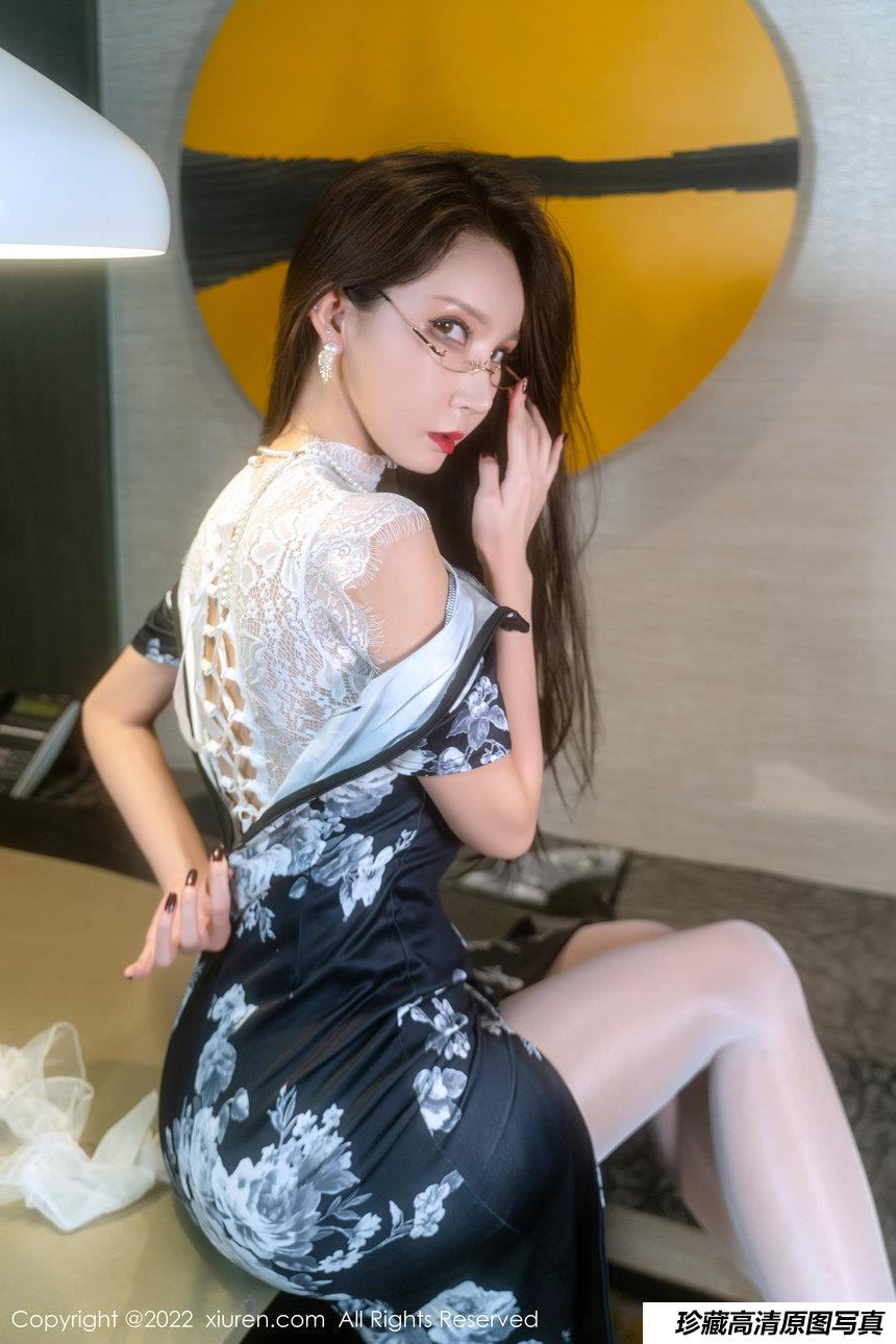 [XiuRen秀人网] 2022.11.01 No.5784 陈怡曼——长腿御姐 [65+1P]