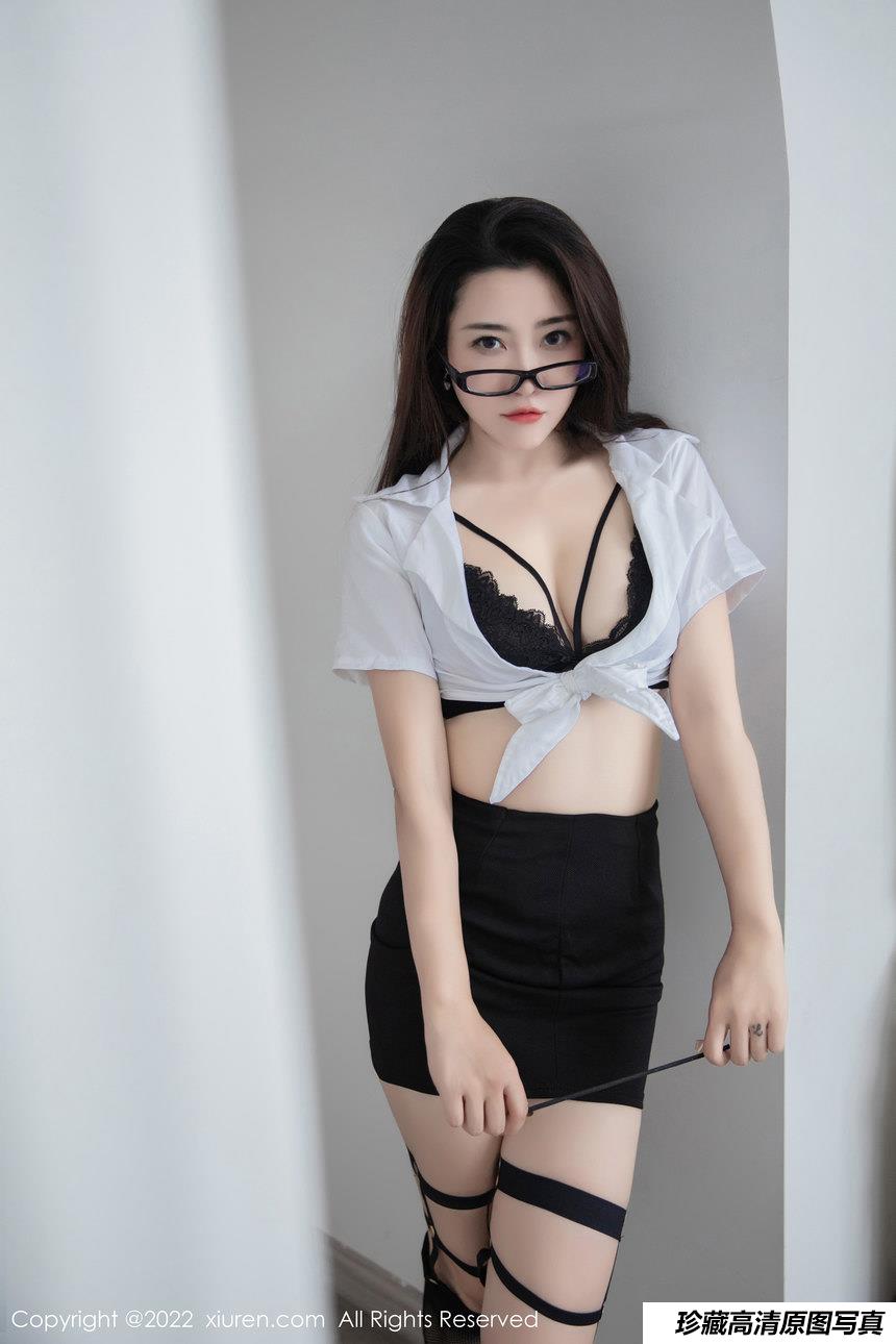 [XiuRen秀人网] 2022.11.30 No.5930 严利娅Yuliya [58+1P]-绅士图