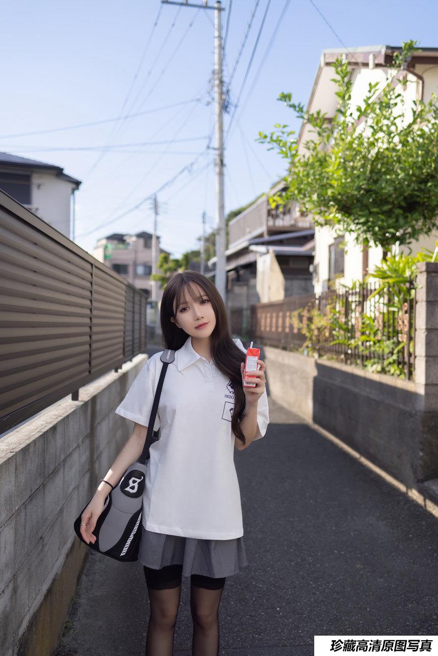 鱼子酱《民宿房东》原版写真[93P-693M]