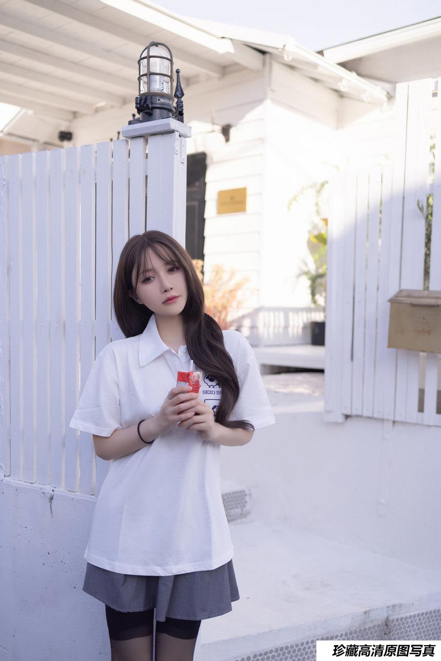 鱼子酱《民宿房东》原版写真[93P-693M]