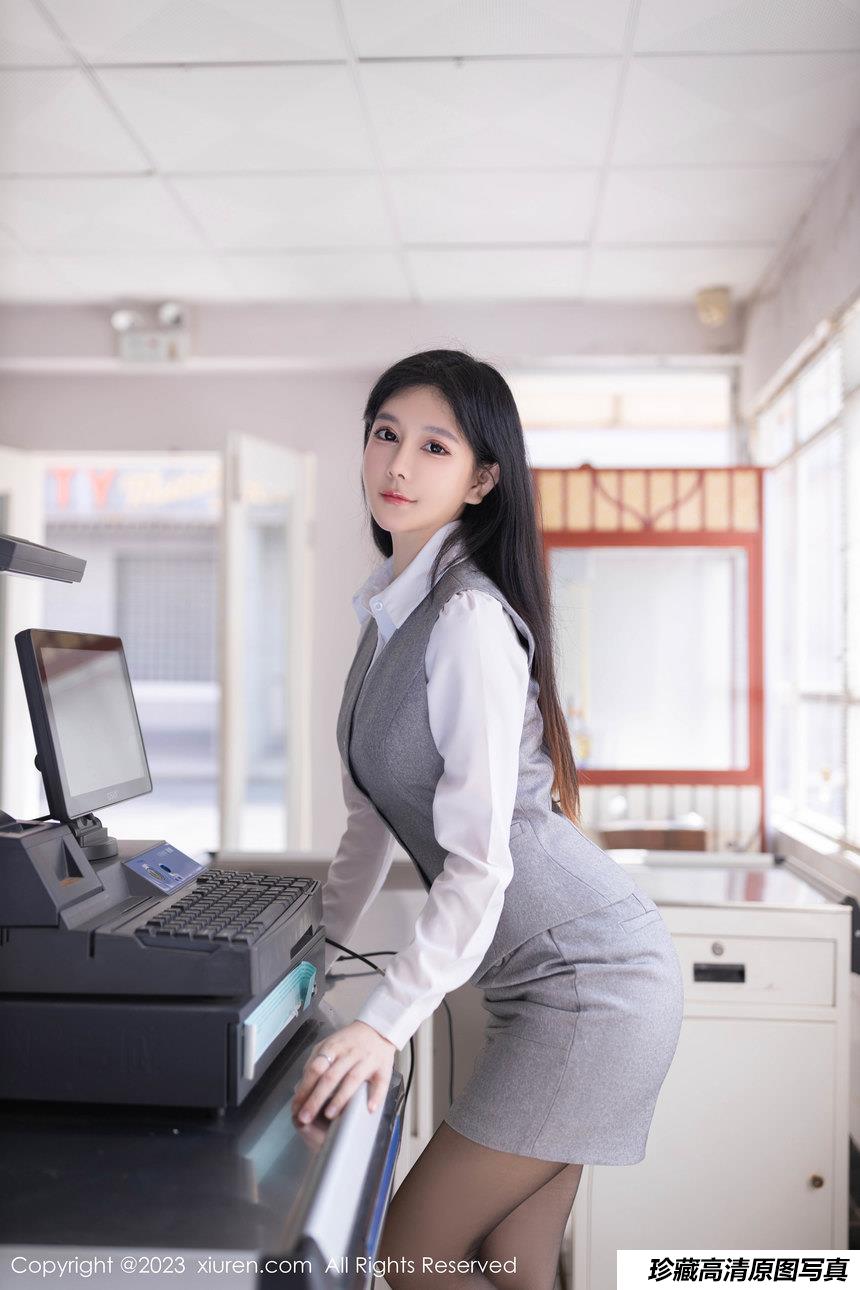 [XiuRen秀人网] 2023.11.17 No.7684 幼幼 [80+1P]