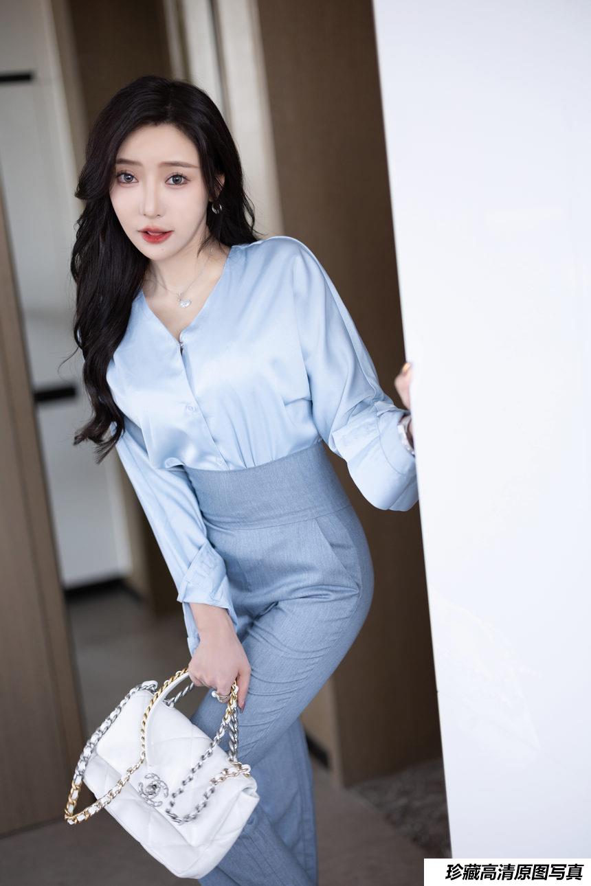 王馨瑶yanni 《灰蓝色西裤配丝绸上衣》原版写真 [897P-306MB]