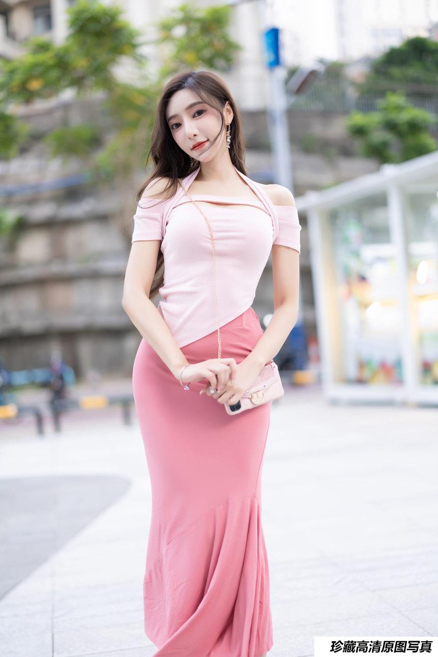 王馨瑶yanni 《粉色上衣加半身裙配小奶牛》原版写真 [93P-295MB